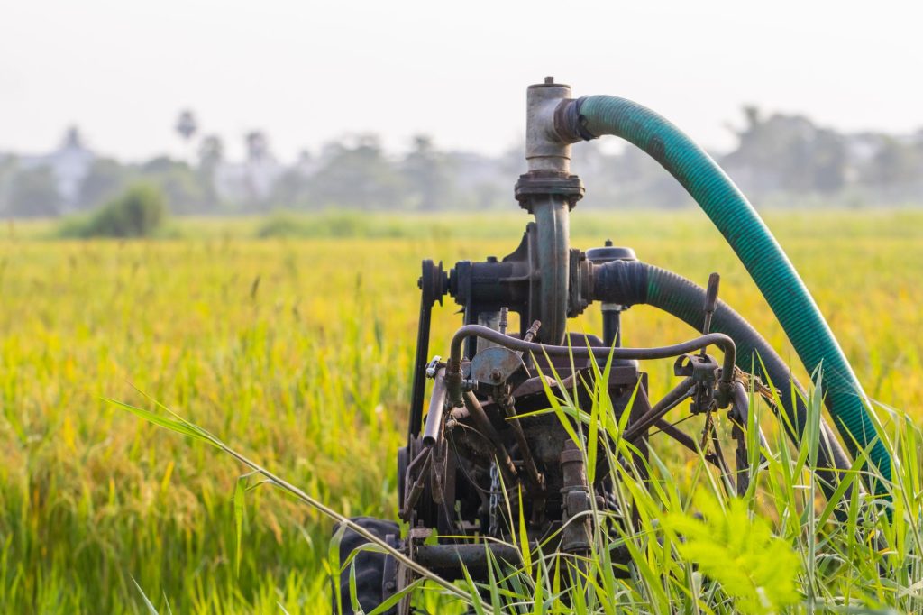 Pompe à eau pour tracteur