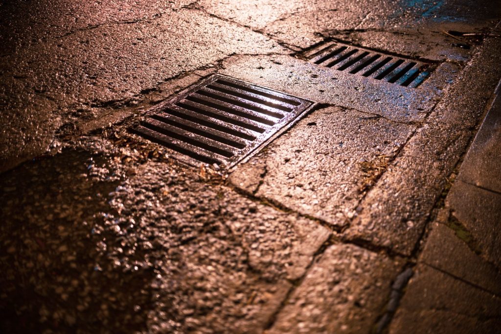 Drain et grille de drainage
