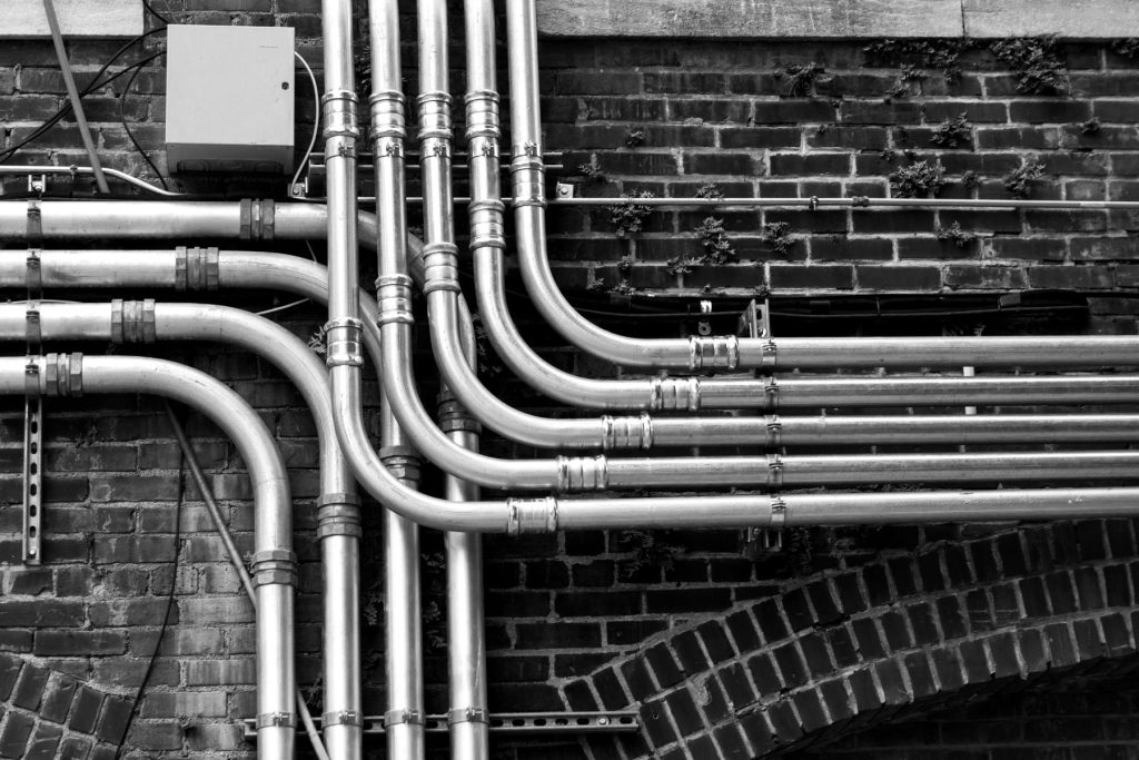 Colliers de fixation sur tuyauterie